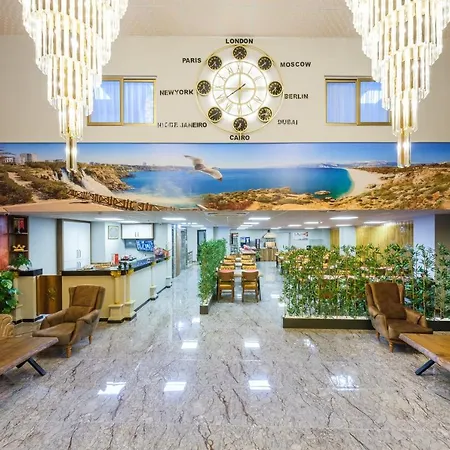 Grand Gulluk Center Szálloda 3*